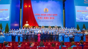 Xây dựng Công đoàn Việt Nam vững mạnh, lấy người lao động làm trung tâm