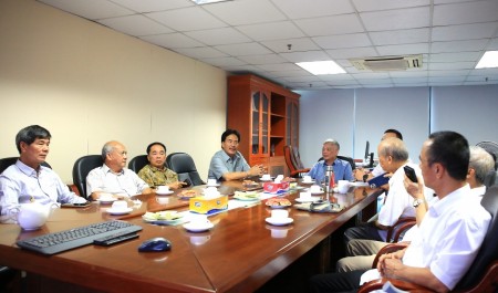Chi bộ Cơ quan Hội Dầu khí Việt Nam tổ chức sinh hoạt định kỳ tháng 6/2026