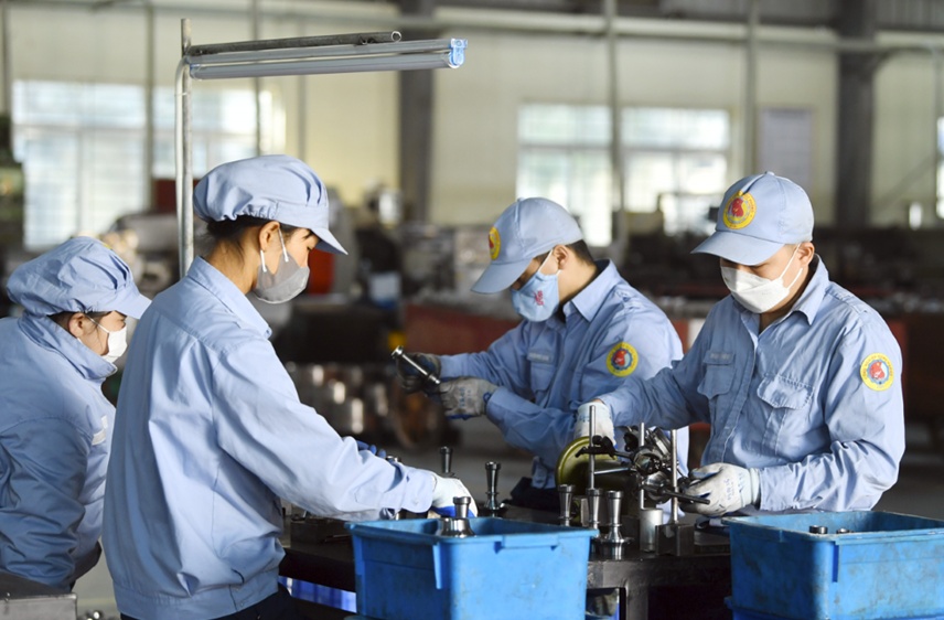Sớm hình thành chủ trương "lương đủ sống" thay thế "lương tối thiểu"