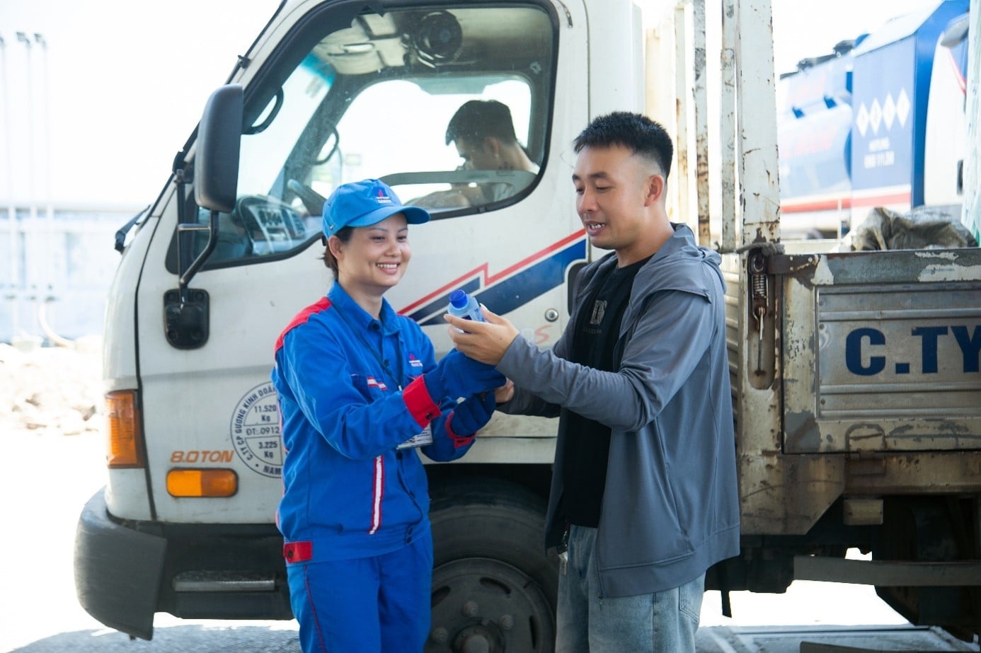 Sôi nổi Cuộc thi ảnh “Chân dung Người lao động PVOIL” năm 2026