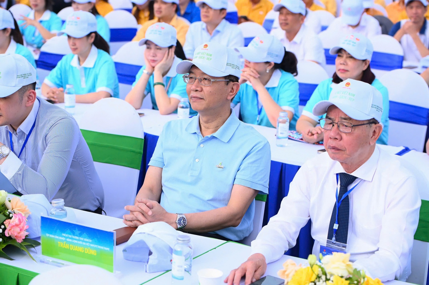 Phát động phong trào toàn dân bảo vệ môi trường vì một Việt Nam xanh - sạch - đẹp