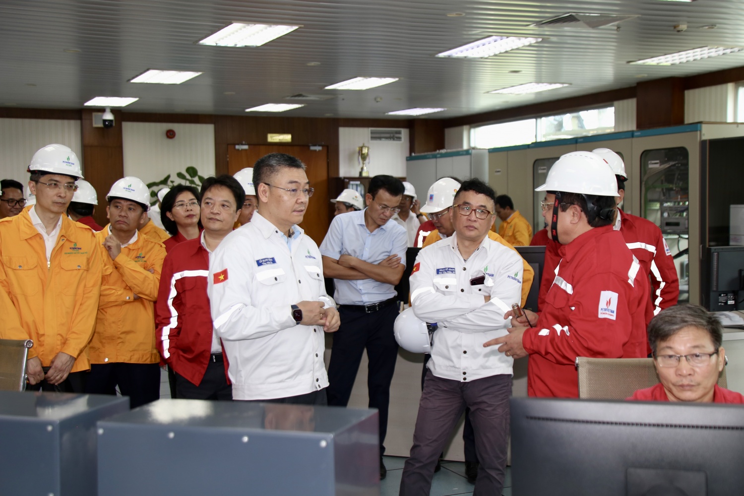 Tổng Giám đốc Petrovietnam Lê Mạnh Cường rà soát tổng thể chuỗi Khí - Điện - Đạm Cà Mau Tổng Giám đốc Petrovietnam Lê Mạnh Cường rà soát tổng thể chuỗi Khí Điện - Đạm Cà Mau