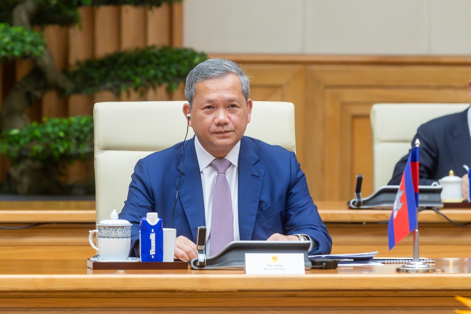 Việt Nam - Campuchia: Vì hòa bình, hợp tác trong khu vực và trên thế giới Việt Nam - Campuchia: Vì hòa bình, hợp tác trong khu vực và trên thế giới