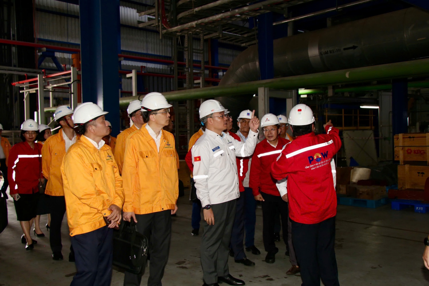 Tổng giám đốc Petrovietnam thúc đẩy các giải pháp bảo đảm nguồn khí dài hạn cho Cụm Khí - Điện - Đạm Cà Mau Thúc đẩy các giải pháp bảo đảm nguồn khí dài hạn cho Cụm Khí - Điện - Đạm Cà Mau