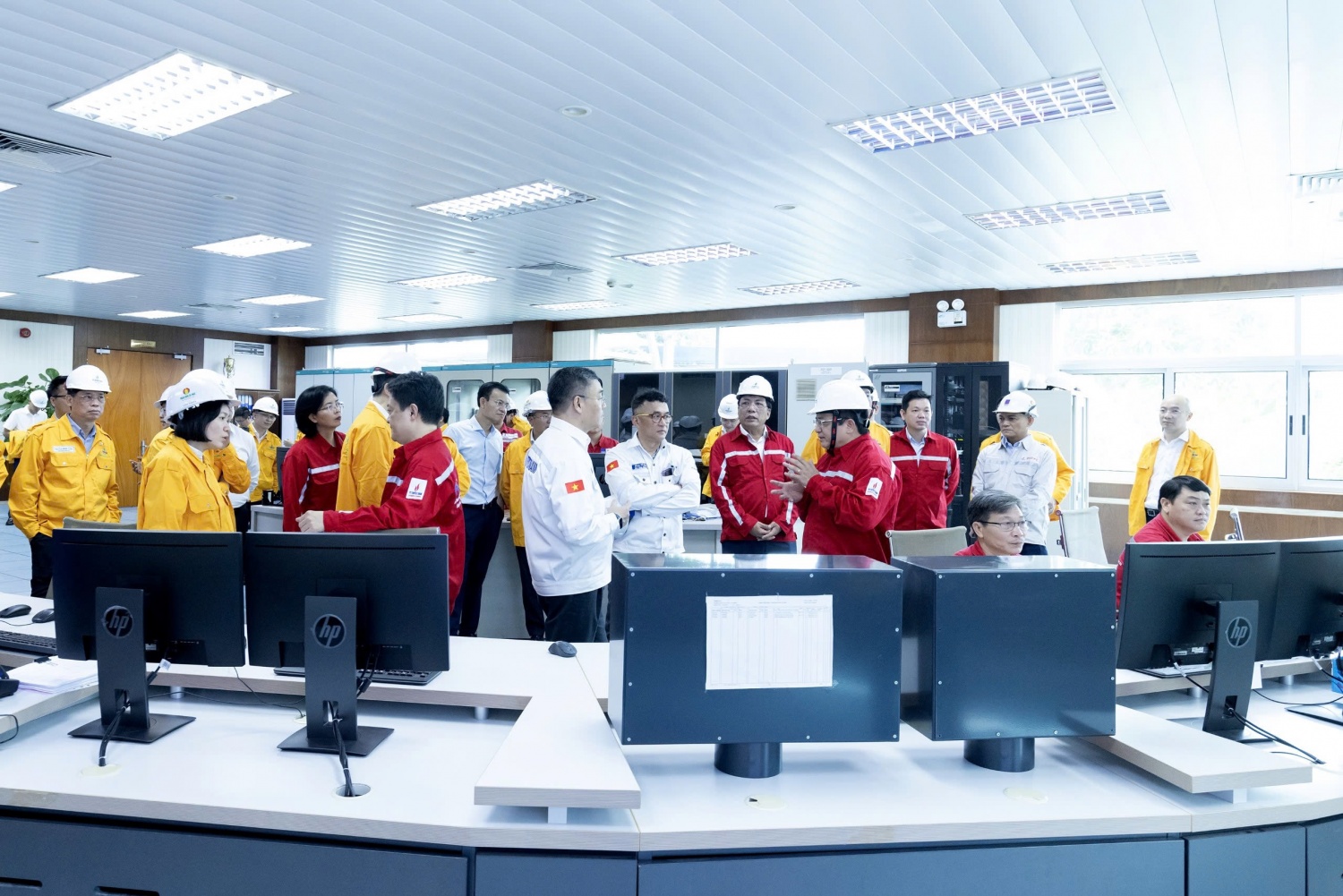 Thúc đẩy các giải pháp bảo đảm nguồn khí dài hạn cho Cụm Khí - Điện - Đạm Cà Mau Thúc đẩy các giải pháp bảo đảm nguồn khí dài hạn cho Cụm Khí - Điện - Đạm Cà Mau
