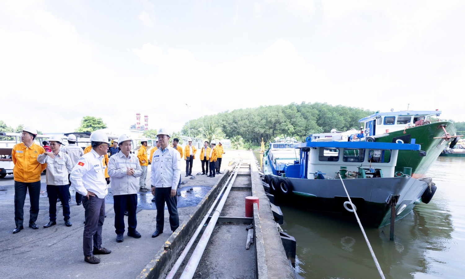 Thúc đẩy các giải pháp bảo đảm nguồn khí dài hạn cho Cụm Khí - Điện - Đạm Cà Mau Thúc đẩy các giải pháp bảo đảm nguồn khí dài hạn cho Cụm Khí - Điện - Đạm Cà Mau
