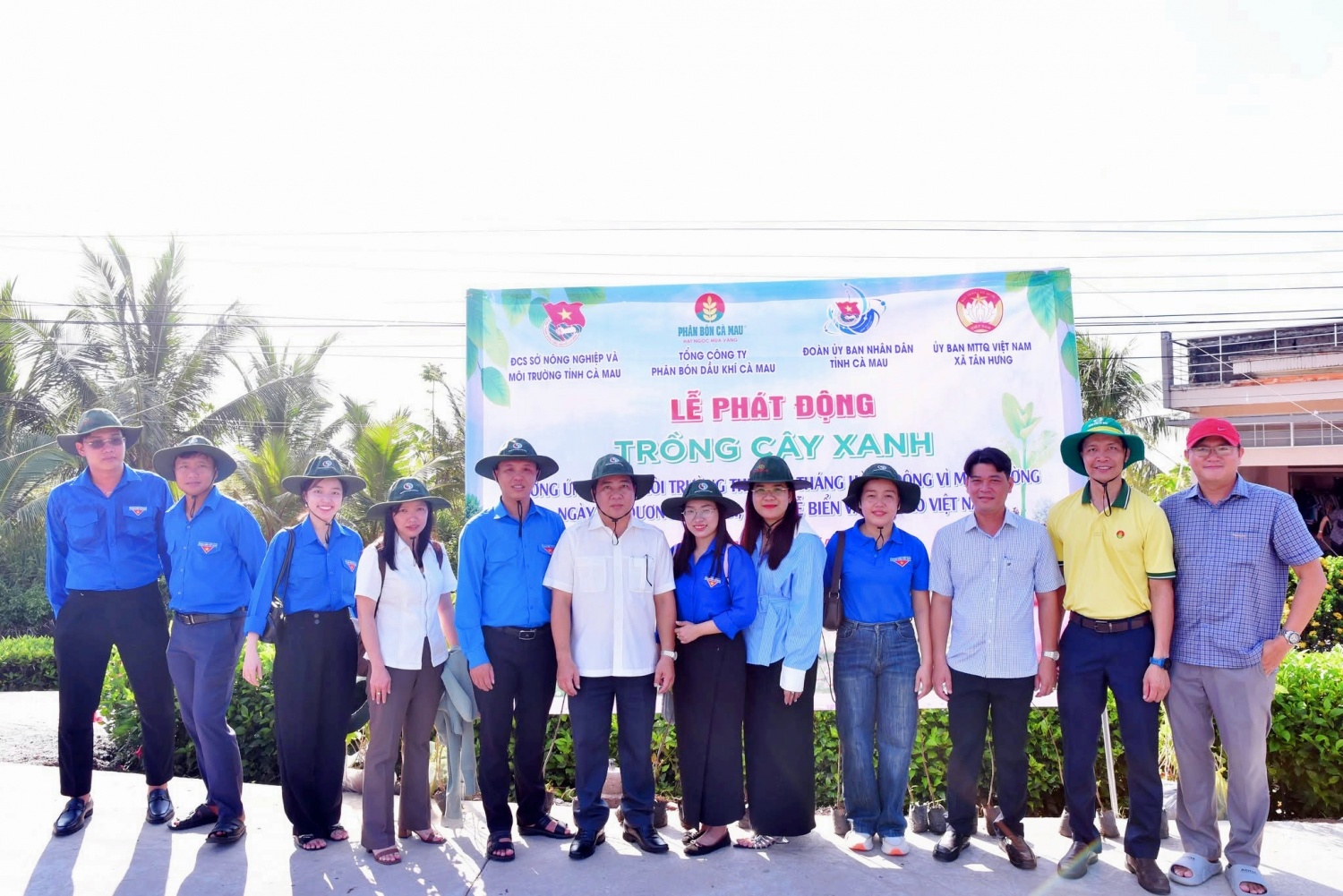 Tuổi trẻ PVCFC trồng 700 cây xanh hưởng ứng Ngày Môi trường thế giới 2026 Tuổi trẻ PVCFC trồng 700 cây xanh hưởng ứng Ngày Môi trường thế giới 2026