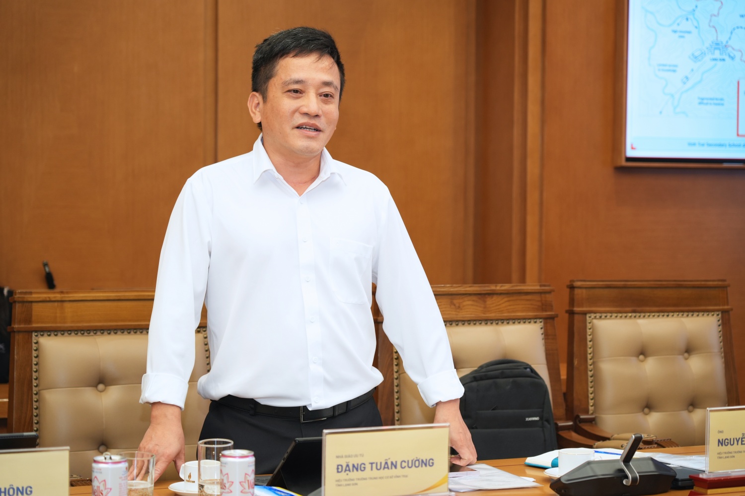 Thầy Đặng Tuấn Cường, Hiệu trưởng Trường THCS Vĩnh Trại (Lạng Sơn) chia sẻ về chiến lược dạy học STEM tại ngôi trường gần biên giới Thầy Đặng Tuấn Cường, Hiệu trưởng Trường THCS Vĩnh Trại (Lạng Sơn) chia sẻ về chiến lược dạy học STEM tại ngôi trường gần biên giới