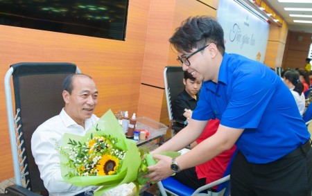 [VIDEO] "Nhiệt huyết Petrovietnam" lan tỏa nghĩa cử cao đẹp vì cộng đồng