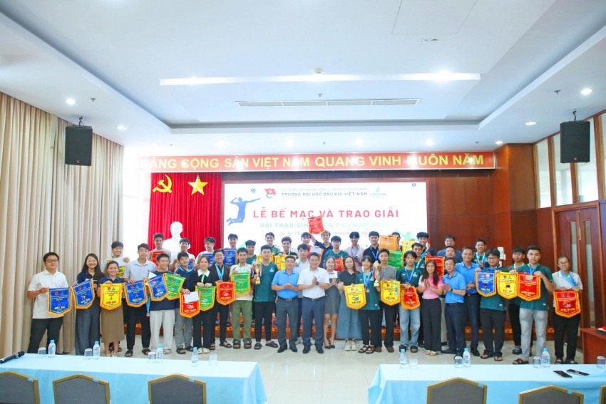 Bế mạc Hội thao Sinh viên PVU 2026: Lan tỏa tinh thần “Khỏe để học tập, lao động và cống hiến” Bế mạc Hội thao Sinh viên PVU 2026: Lan tỏa tinh thần “Khỏe để học tập, lao động và cống hiến”