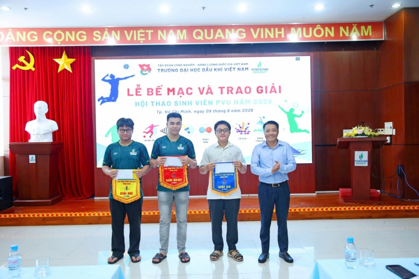 Bế mạc Hội thao Sinh viên PVU 2026: Lan tỏa tinh thần “Khỏe để học tập, lao động và cống hiến” Bế mạc Hội thao Sinh viên PVU 2026: Lan tỏa tinh thần “Khỏe để học tập, lao động và cống hiến”