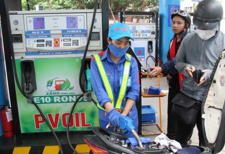 290 triệu lít xăng E10 được tiêu thụ sau 10 ngày triển khai trên toàn quốc