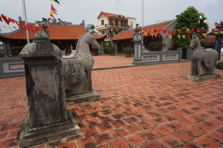 Tổ nghề kim hoàn và nền văn minh thờ Tổ nghề của người Việt
