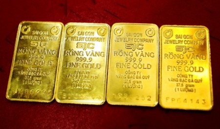 Giá vàng hôm nay 10/9: Vàng thế giới vượt 4.400 USD/ounce