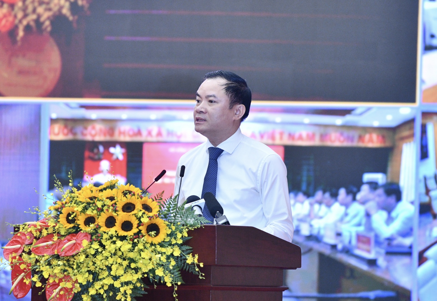 Petrovietnam hưởng ứng phong trào thi đua tăng trưởng bền vững hai con số