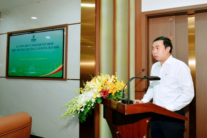Trường Cao đẳng Dầu khí có tân Hiệu trưởng Trường Cao đẳng Dầu khí có tân Hiệu trưởng