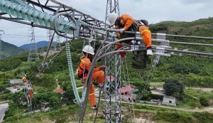 Giữ vững “mạch máu” truyền tải điện miền Trung, tiếp sức cho miền Bắc trong cao điểm nắng nóng