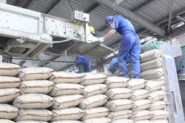 Doanh nghiệp sắt thép, xi măng, nhiệt điện sắp giao dịch hạn ngạch phát thải trên sàn carbon