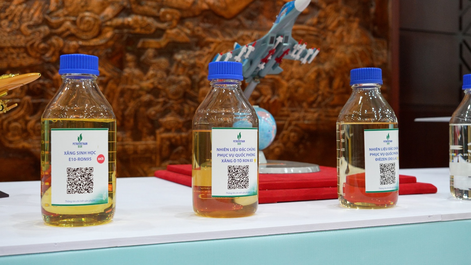 Dấu ấn Petrovietnam trong không gian trưng bày tại Đại hội đại biểu Hội CCB Việt Nam lần thứ VIII Dấu ấn Petrovietnam trong không gian trưng bày tại Đại hội đại biểu Hội CCB Việt Nam lần thứ VIII