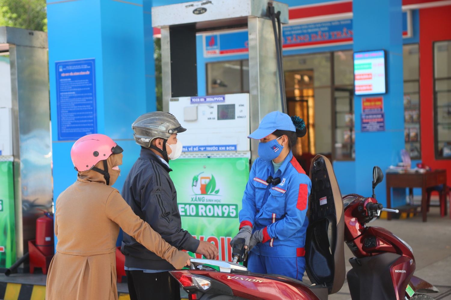BSR chủ động đón đầu sản xuất xăng E10, khẳng định vai trò tiên phong ngành lọc hóa dầu