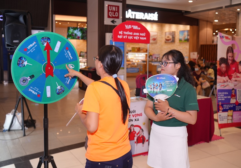 “VPBank tới rồi, mở “lời” ngay thôi” chào sân TP HCM bằng chuỗi trải nghiệm ấn tượng