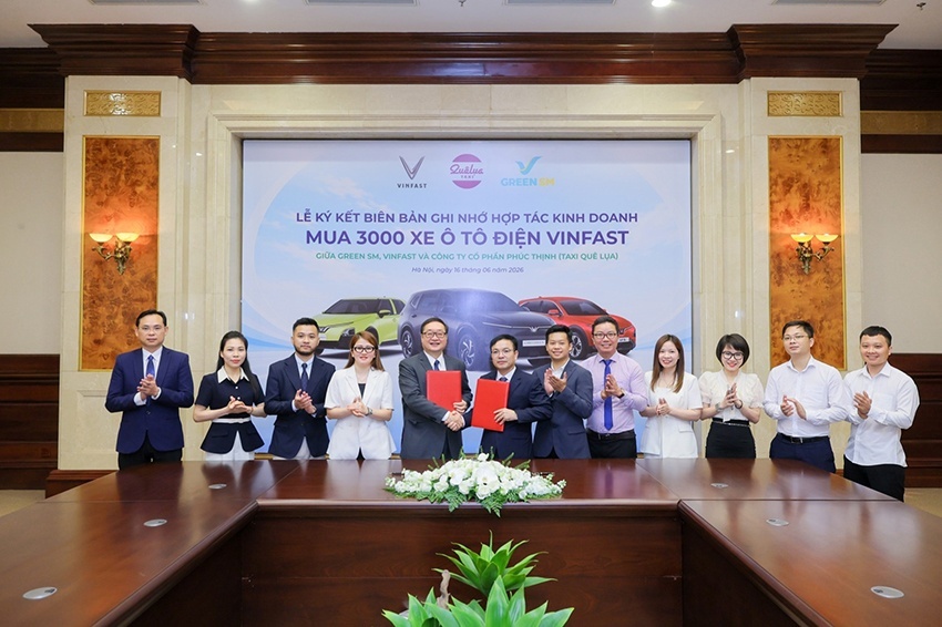 Taxi Quê Lụa tăng tốc chuyển đổi xanh, mua thêm 2.000 ôtô Điện Taxi Quê Lụa tăng tốc chuyển đổi xanh, mua thêm 2.000 ô tô điện