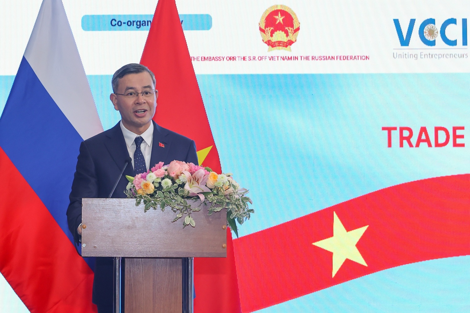 Thủ tướng Lê Minh Hưng chứng kiến trao văn kiện hợp tác giữa Petrovietnam với các doanh nghiệp năng lượng hàng đầu của Nga Thủ tướng Lê Minh Hưng chứng kiến trao văn kiện hợp tác giữa Petrovietnam với các doanh nghiệp năng lượng hàng đầu của Nga