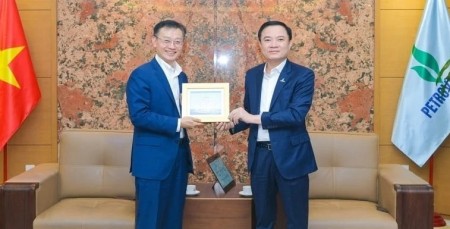 Petrovietnam, Huawei discuss cooperation in digital transformation, AI, energy technologies