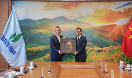 Diversifying supply sources for Nghi Son Refinery ensures national energy security