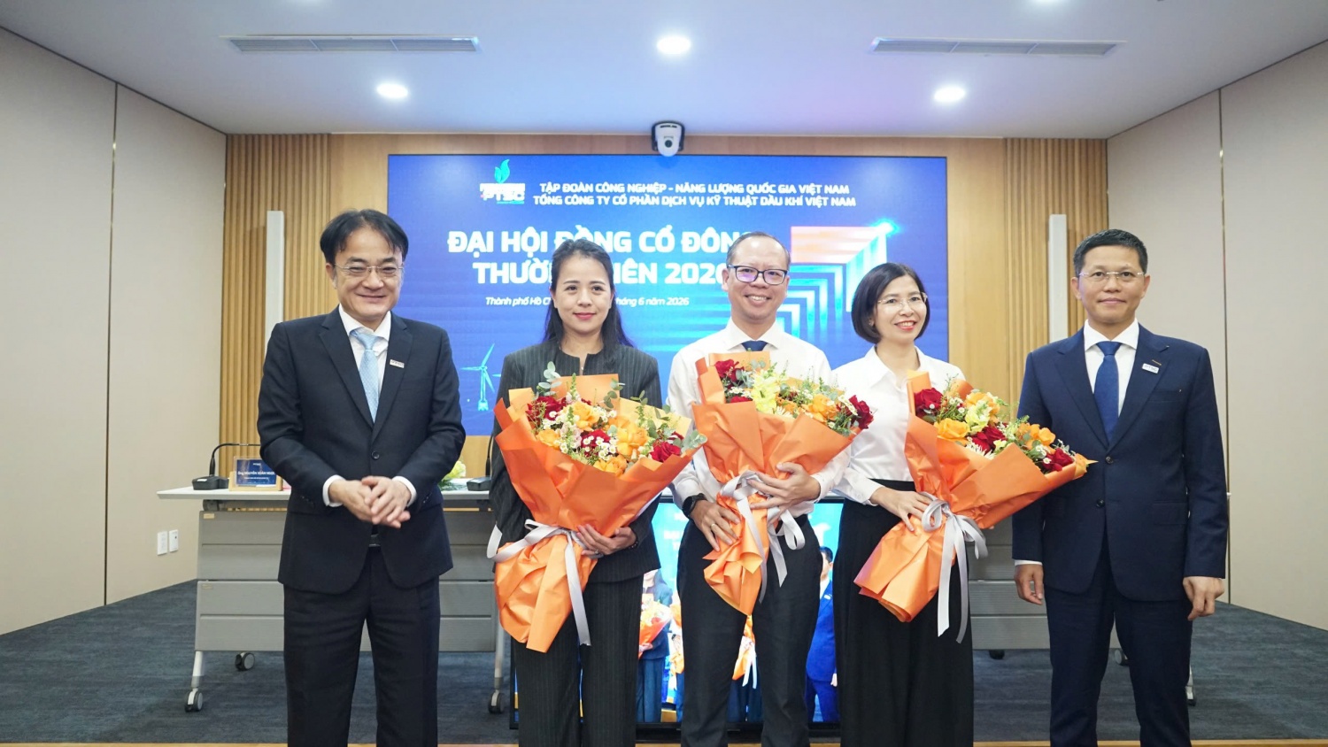 PTSC đặt mục tiêu doanh thu hợp nhất 33.000 tỷ đồng, tăng tốc đầu tư cho chu kỳ phát triển mới PTSC đặt mục tiêu doanh thu hợp nhất 33.000 tỷ đồng, tăng tốc đầu tư cho chu kỳ phát triển mới
