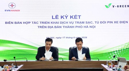 V-Green hợp tác với EVNHANOI triển khai 10.000 tủ đổi pin xe máy điện