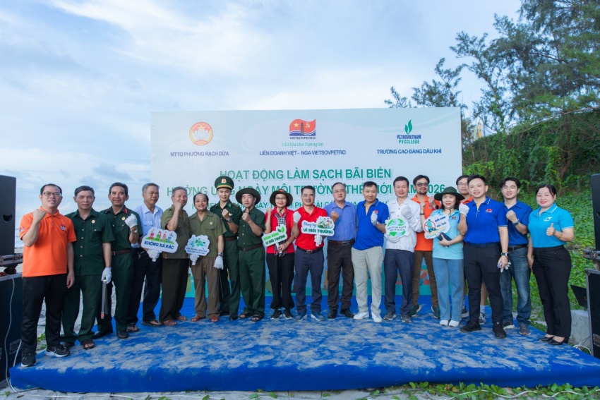 Vietsovpetro ra quân làm sạch bãi biển Chí Linh, lan tỏa lối sống xanh