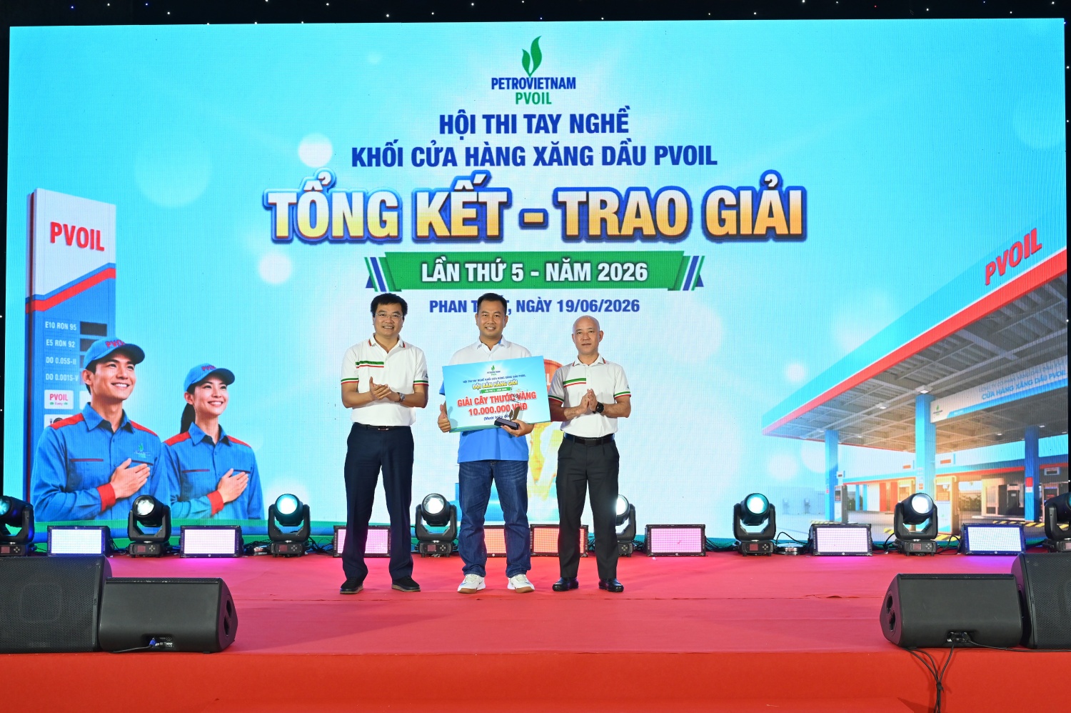 Giải “Đội Cây thước vàng”: PVOIL Sài Gòn Giải “Đội Cây thước vàng”: PVOIL Sài Gòn