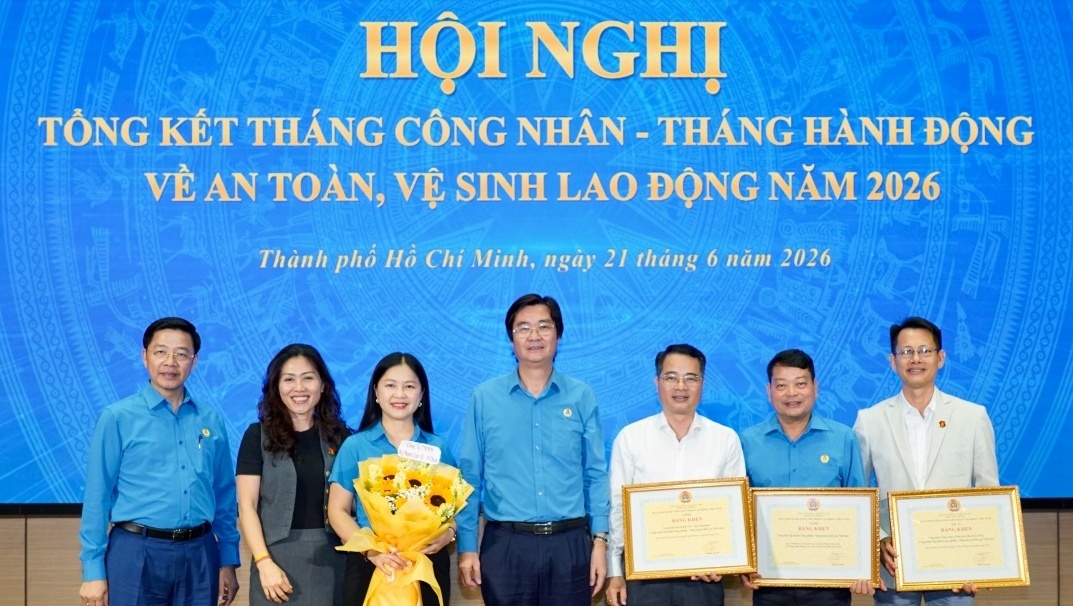 Công đoàn Petrovietnam được vinh danh đạt thành tích xuất sắc trong Tháng Công nhân và Tháng hành động về ATVSLĐ năm 2026