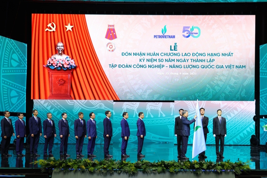 Bài 3: Câu chuyện từ Dung Quất