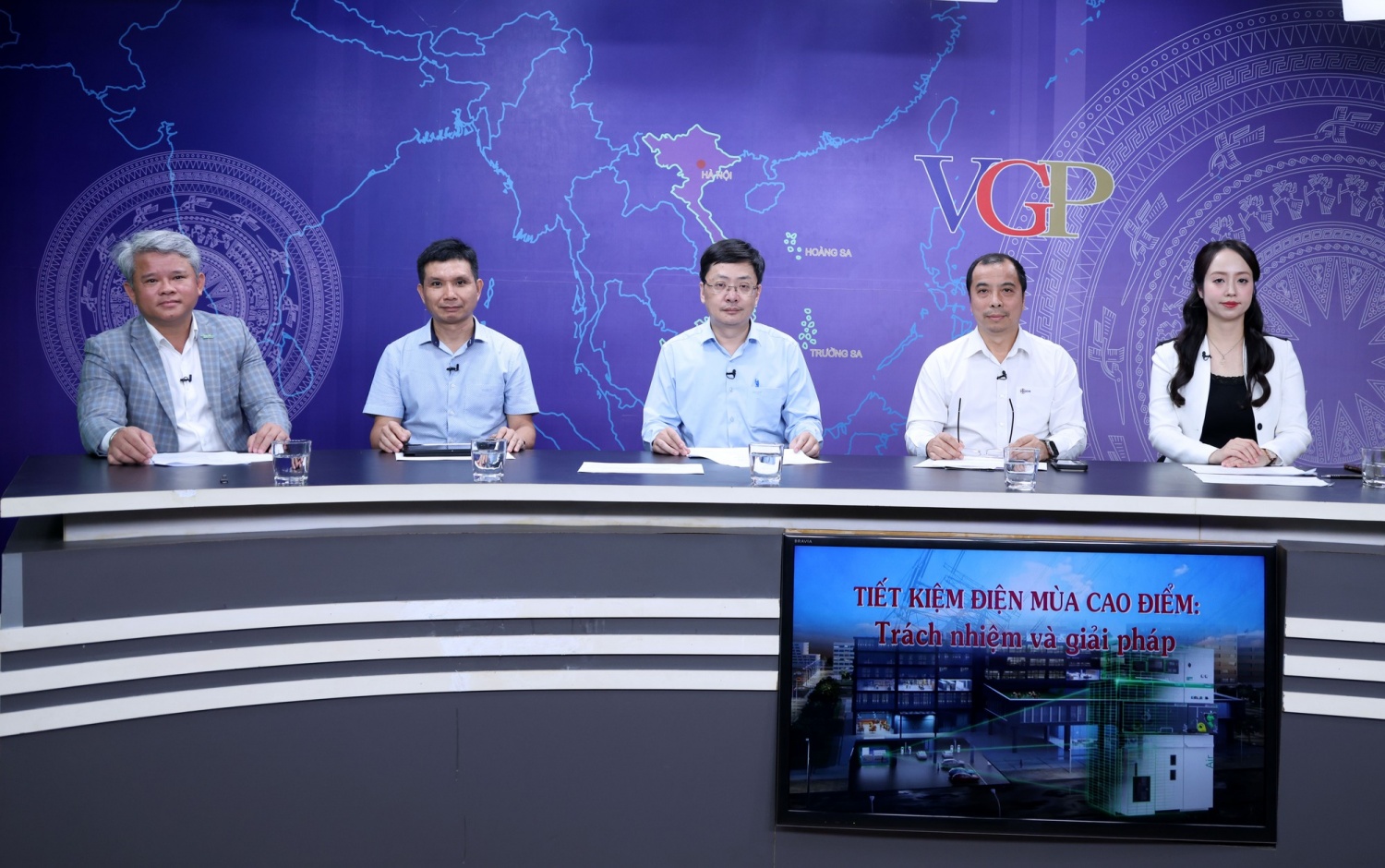 Tiết kiệm điện: Giải pháp chiến lược cho tăng trưởng bền vững Tiết kiệm điện: Giải pháp chiến lược cho tăng trưởng bền vững