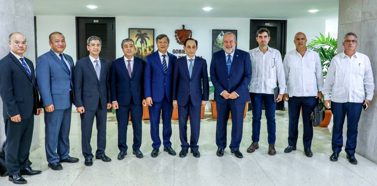 Việt Nam khẳng định luôn sát cánh cùng Đảng, Nhà nước và nhân dân Cuba