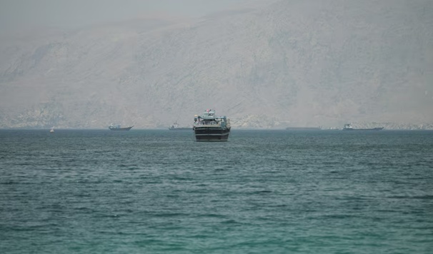 Lưu lượng tàu thuyền qua eo biển Hormuz tăng mạnh