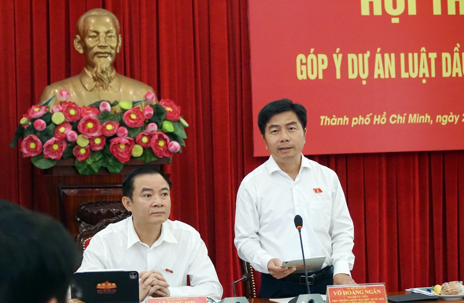 Sửa đổi Luật Dầu khí: Chuyển từ tư duy “kiểm soát” sang “kiến tạo phát triển” Sửa đổi Luật Dầu khí: Chuyển từ tư duy “kiểm soát” sang “kiến tạo phát triển”