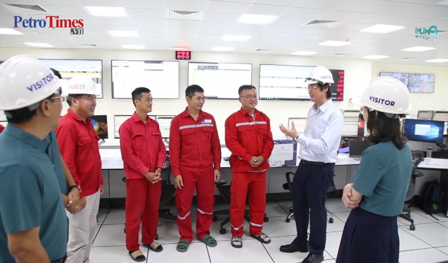 [VIDEO] Chủ tịch Công đoàn Petrovietnam thăm, động viên người lao động NMĐ Nhơn Trạch 3 và 4