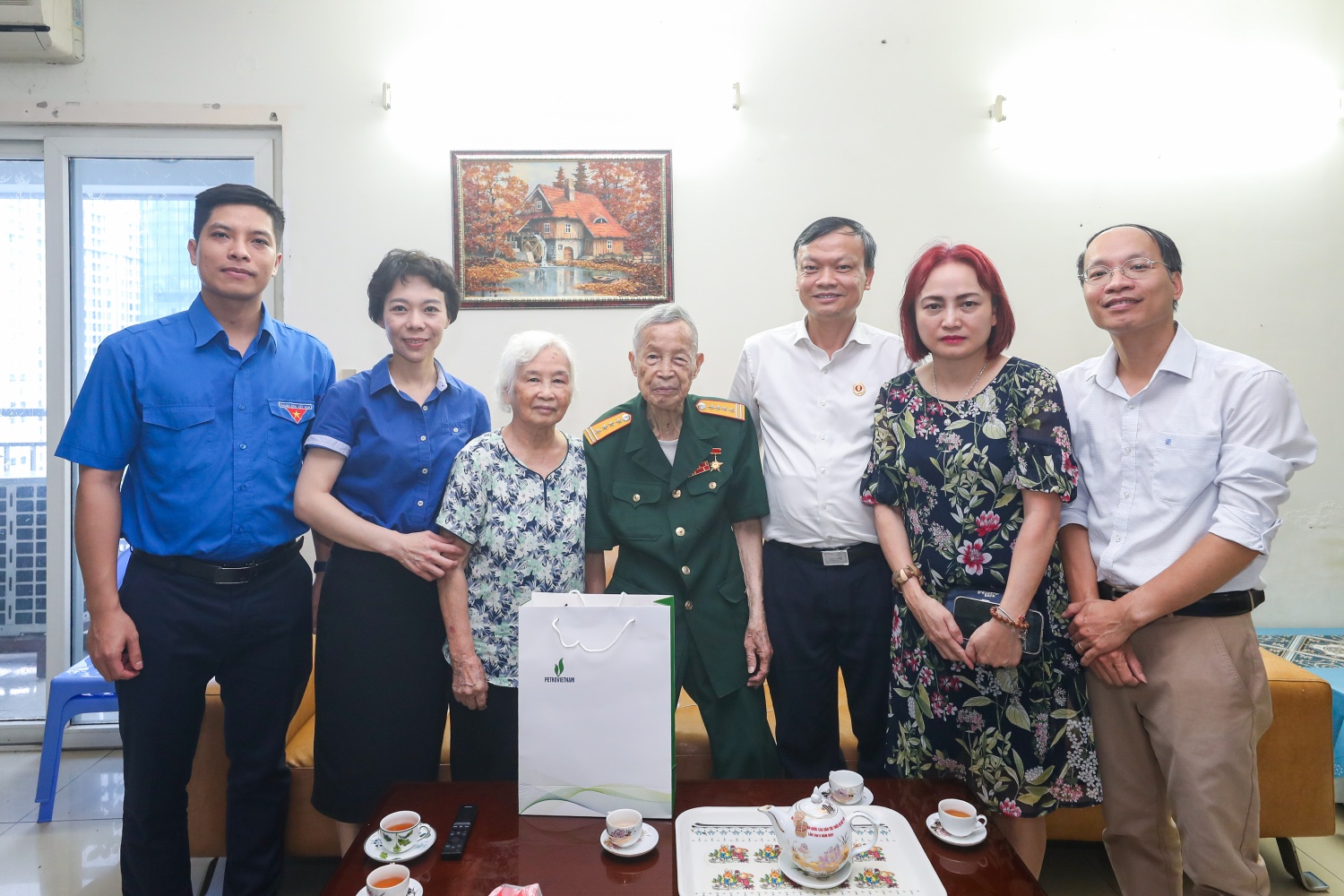 Vĩnh biệt người anh hùng "Chặt cánh tay - phá đồn địch"