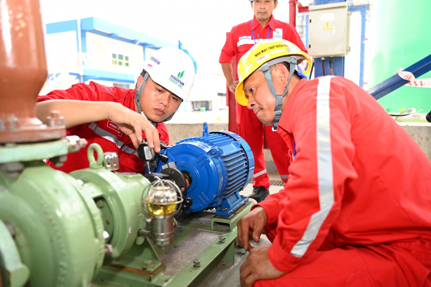 [Chùm ảnh] Sôi nổi Hội thi tay nghề Điện lực Dầu khí lần thứ IV năm 2026