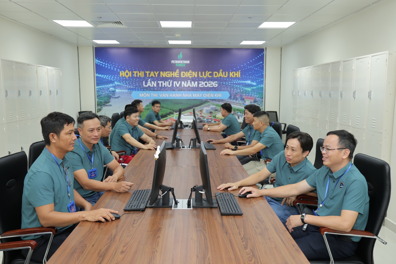 [Chùm ảnh] Sôi nổi Hội thi tay nghề Điện lực Dầu khí lần thứ IV năm 2026