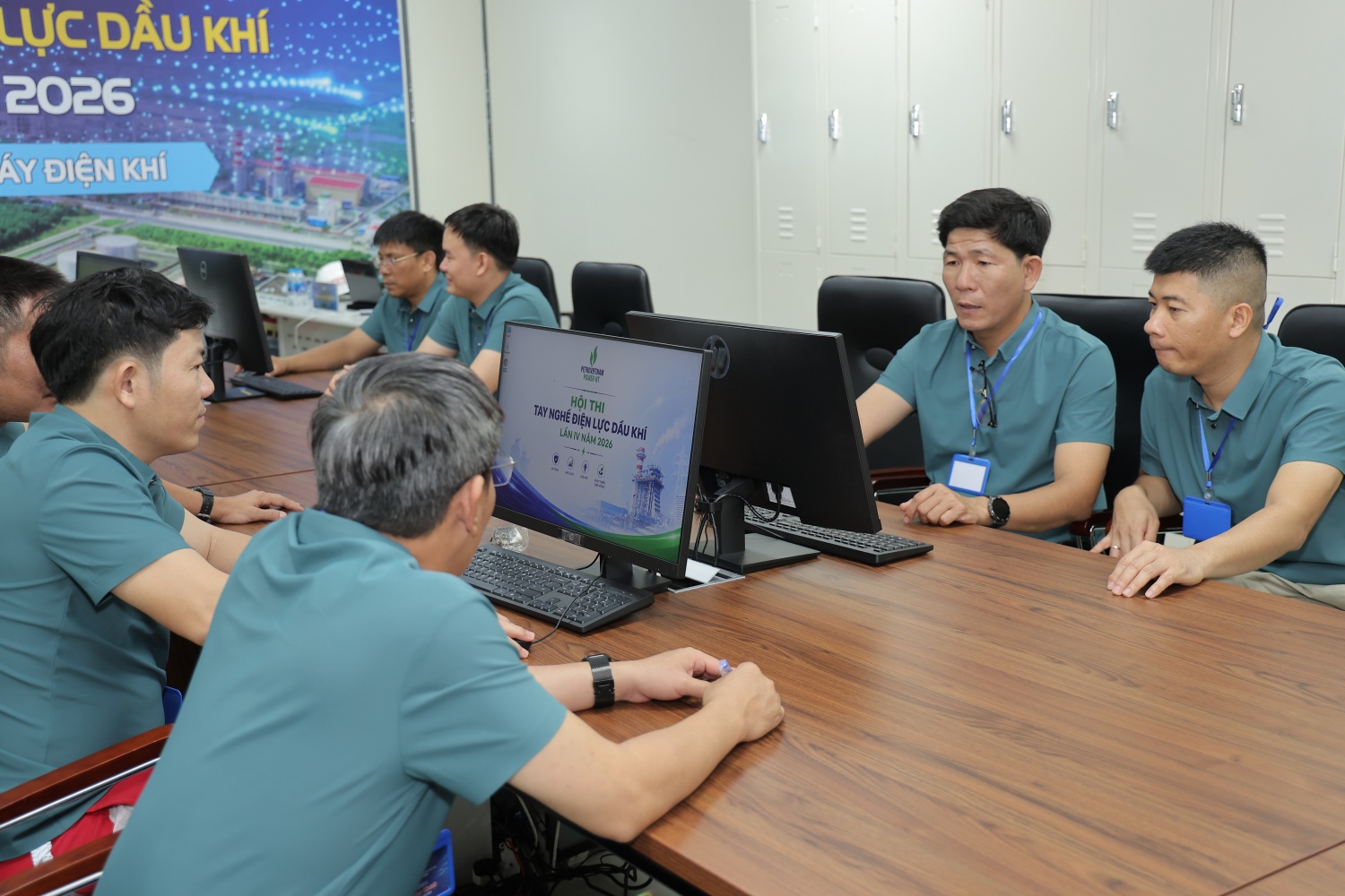 [Chùm ảnh] Sôi nổi Hội thi tay nghề Điện lực Dầu khí lần thứ IV năm 2026