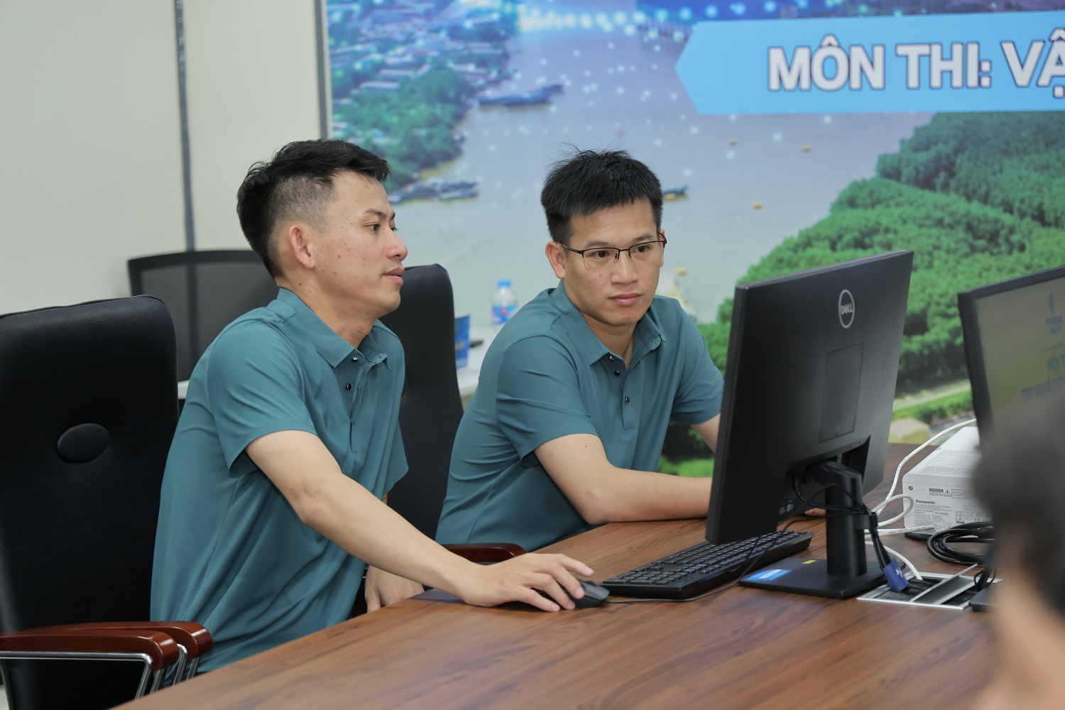 [Chùm ảnh] Sôi nổi Hội thi tay nghề Điện lực Dầu khí lần thứ IV năm 2026