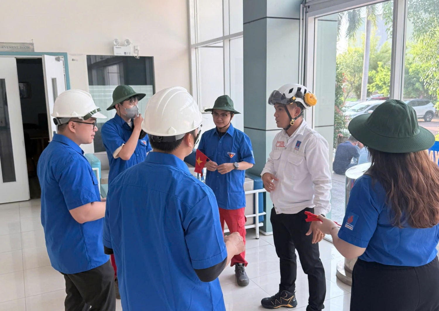 Tuổi trẻ PV Shipyard góp sức bảo đảm an toàn giao thông nội bộ