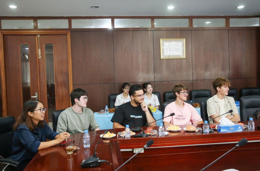 PVU tăng cường hợp tác quốc tế qua hội thảo khoa học chuyên sâu