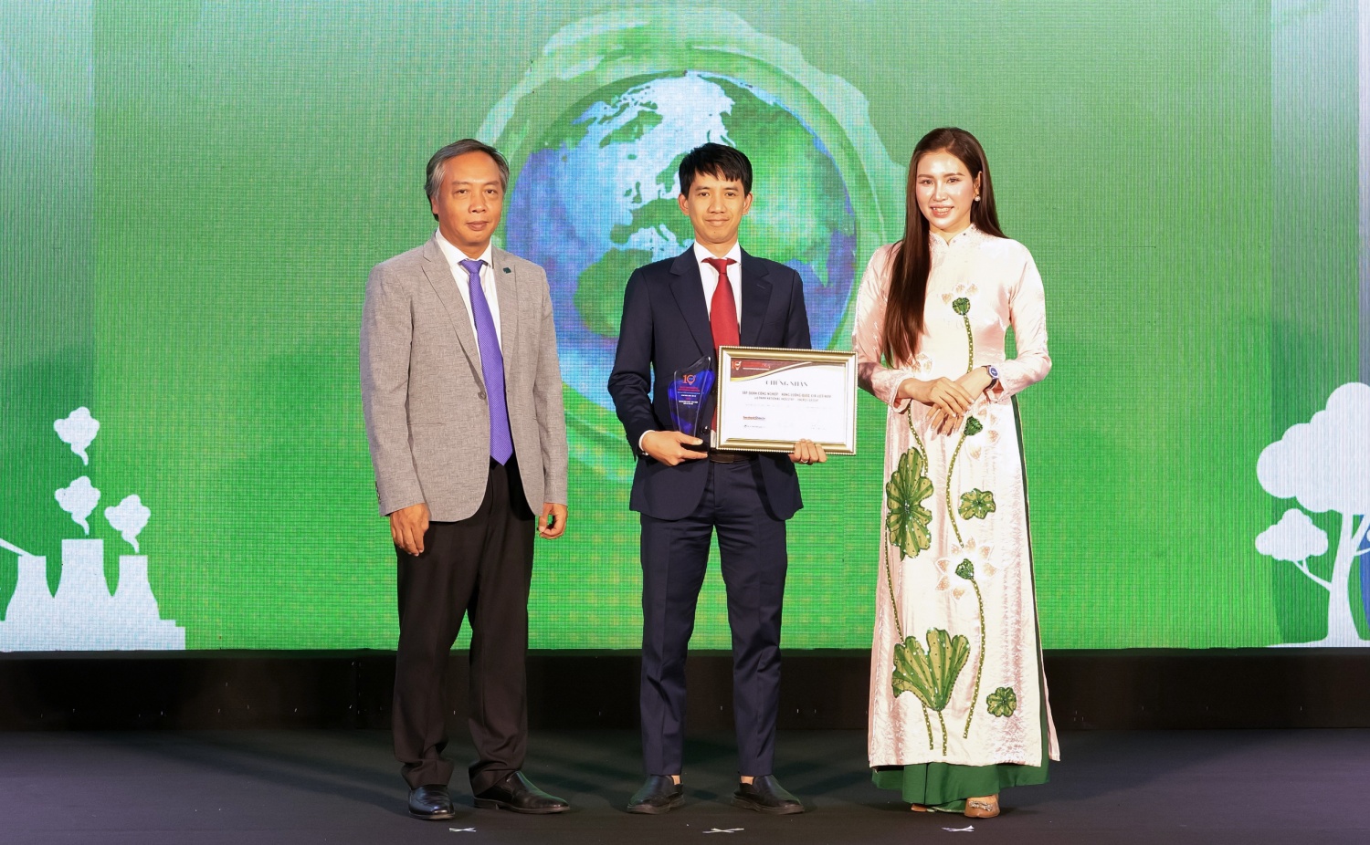 Petrovietnam được vinh danh trong Top đầu các Doanh nghiệp Đổi mới sáng tạo và Kinh doanh hiệu quả 2026