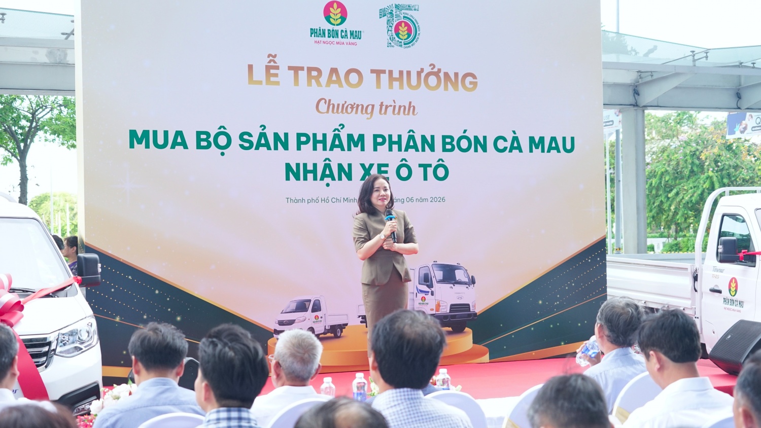 Chinh phục doanh số - Rinh thưởng hơn 14 tỷ đồng từ Phân bón Cà Mau Chinh phục doanh số - Rinh thưởng hơn 14 tỷ đồng từ Phân bón Cà Mau