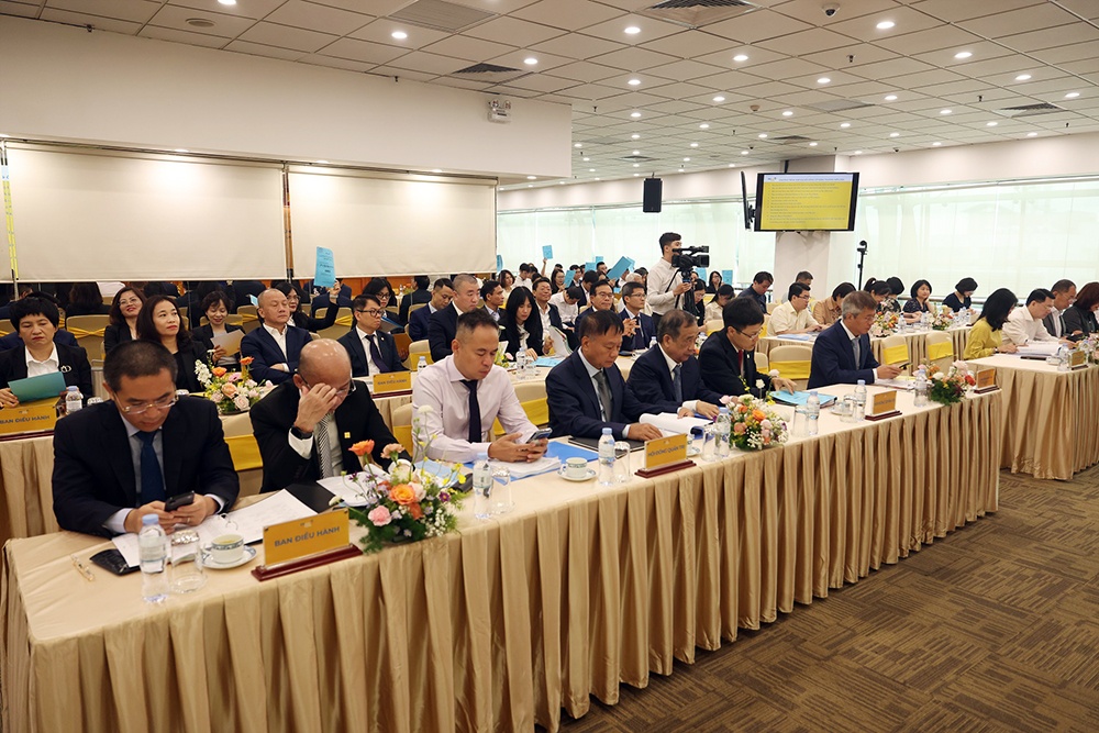 ĐHĐCĐ PVcomBank: Xây dựng mô hình ngân hàng linh hoạt, lấy khách hàng làm kim chỉ nam